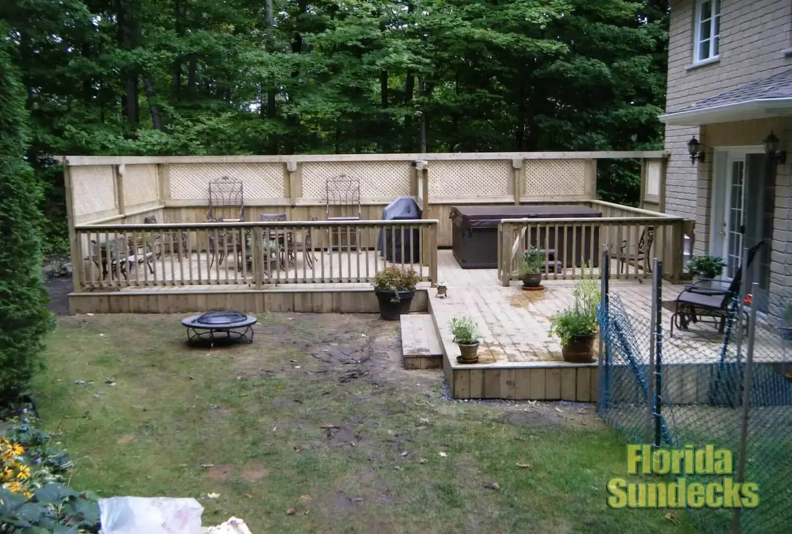 Deck in Saint-Lazare