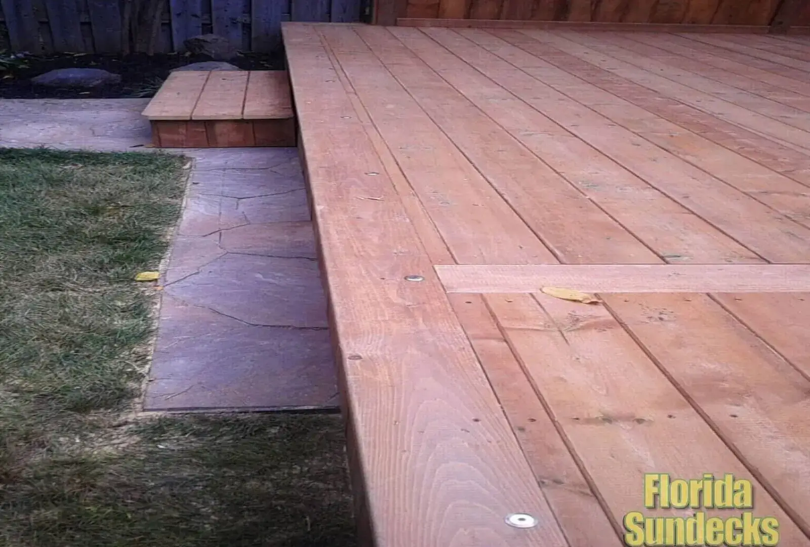 Construction Deck in St-Lazare