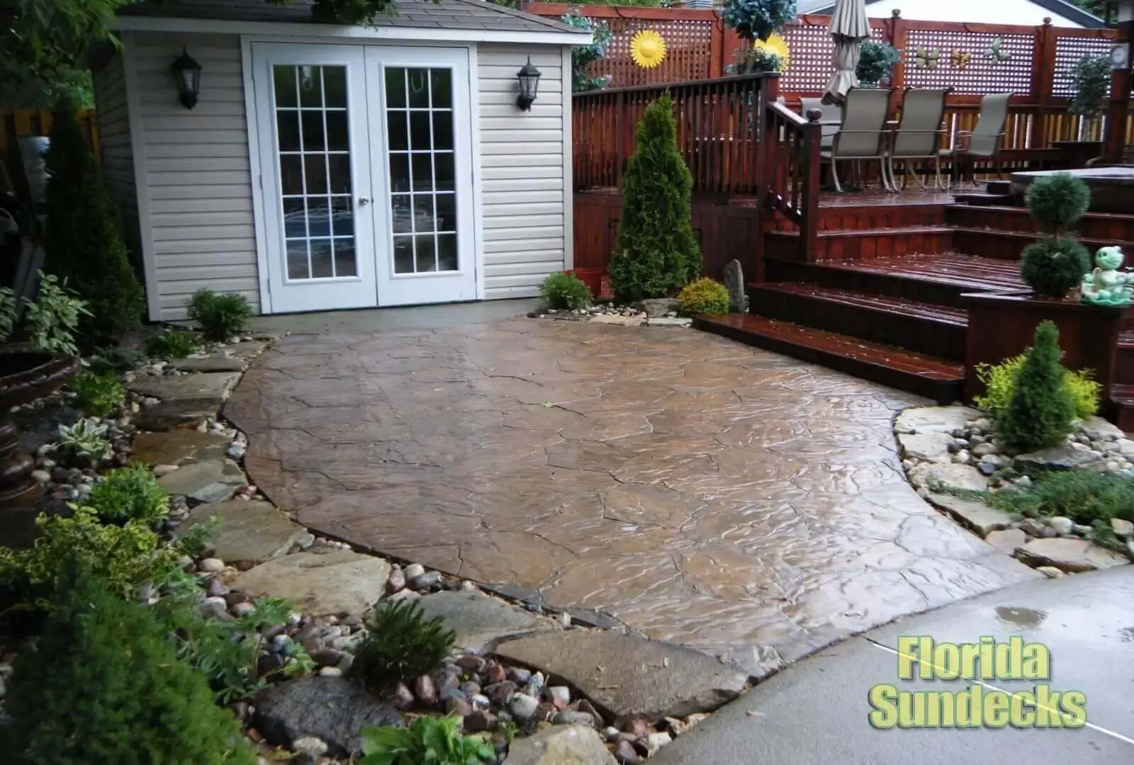 Uni stone in Ile-Perrot