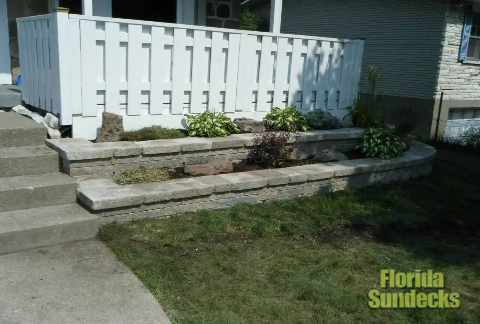 Uni stone in St-Lazare